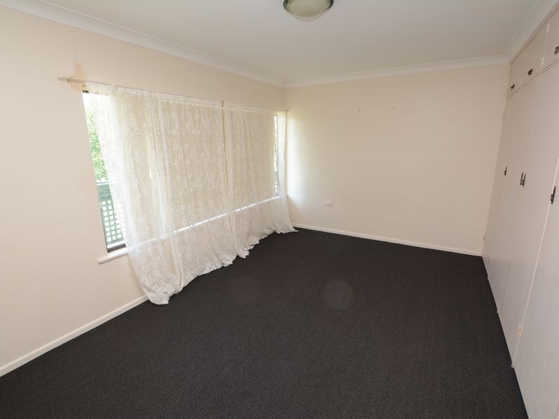 20 Broadoaks Road, Old Bar NSW 2430