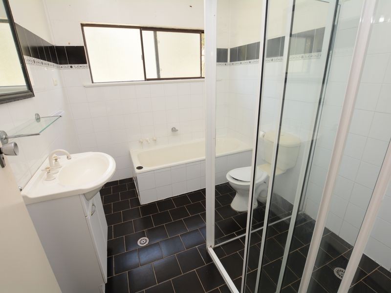 20 Broadoaks Road, Old Bar NSW 2430