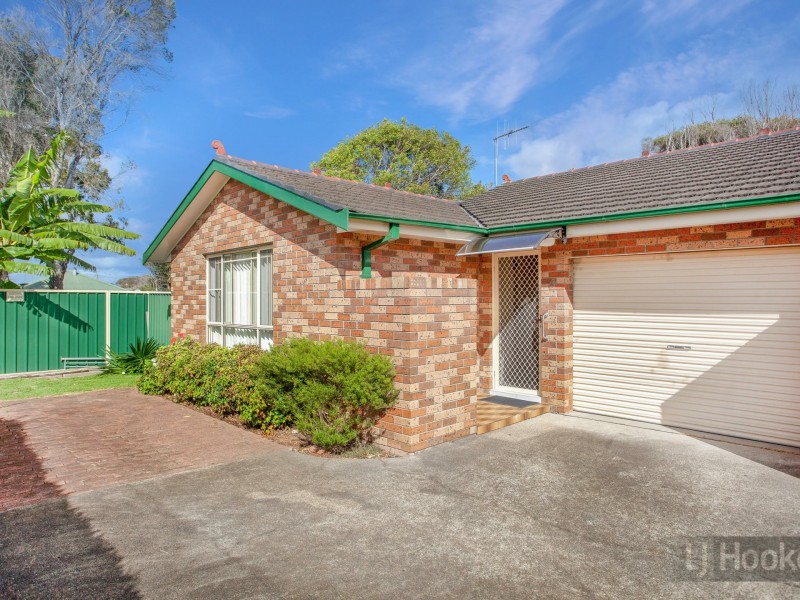 4/34 Old Bar Road, Old Bar NSW 2430
