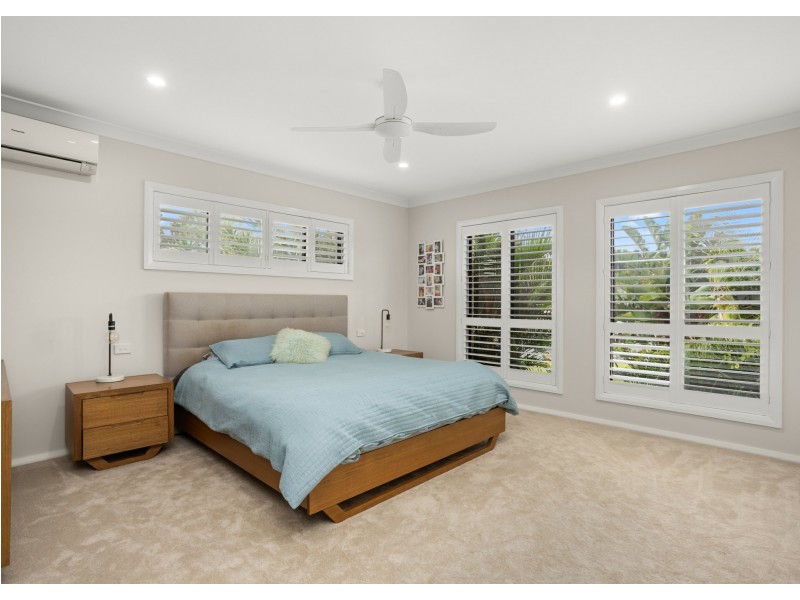 12 Ivy Crescent, Old Bar NSW 2430