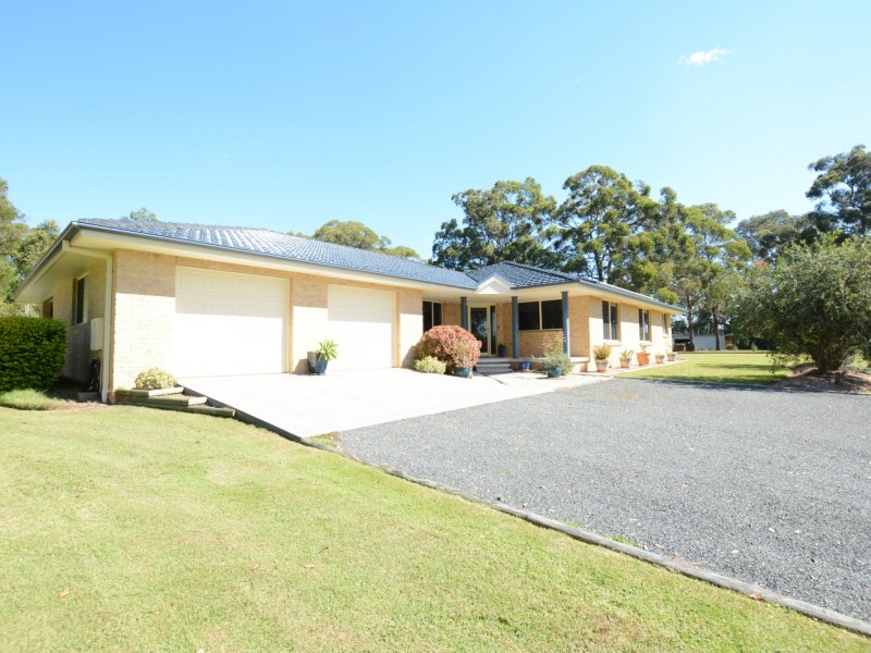 6 Windamere Place, Old Bar NSW 2430