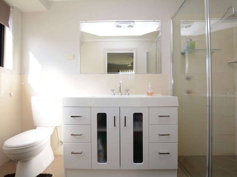 10 Yellowfin Ave, Old Bar NSW 2430