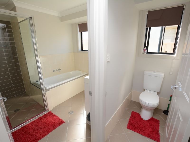 10 Yellowfin Ave, Old Bar NSW 2430