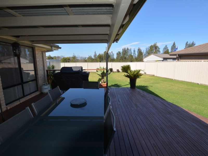 10 Yellowfin Ave, Old Bar NSW 2430