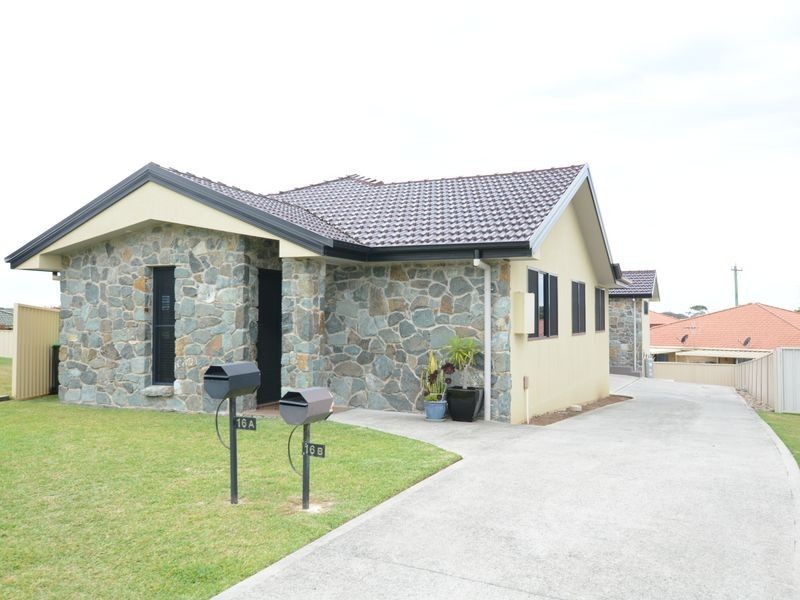 16a Mistral Place, Old Bar NSW 2430