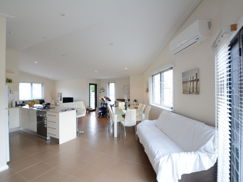 16a Mistral Place, Old Bar NSW 2430