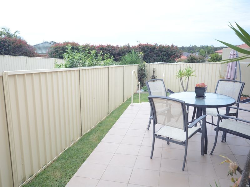 16a Mistral Place, Old Bar NSW 2430