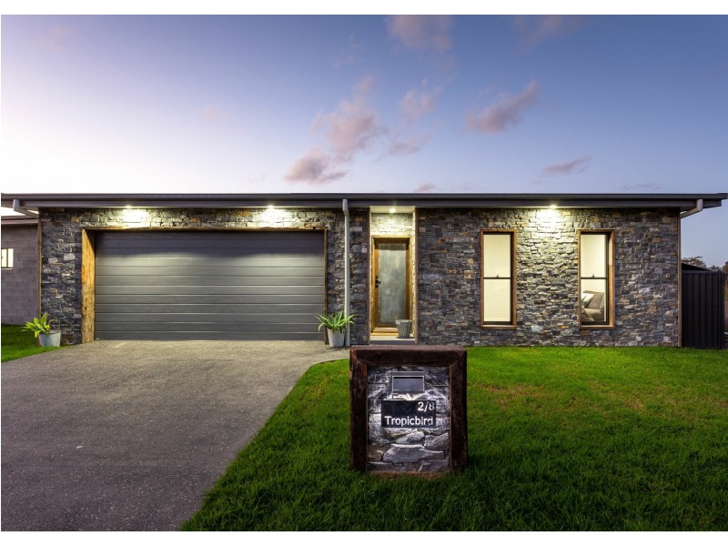 2/8 Tropicbird Crescent, Old Bar NSW 2430
