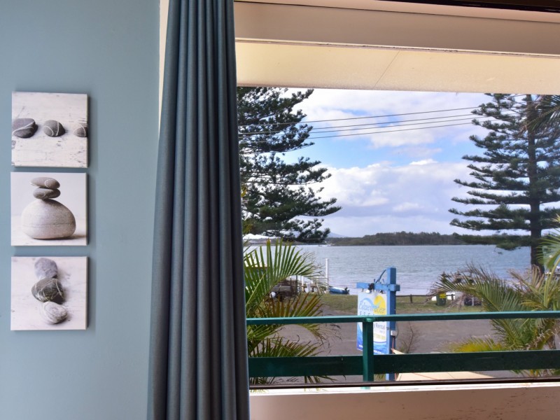 11/89-91 Main Street, Manning Point NSW 2430