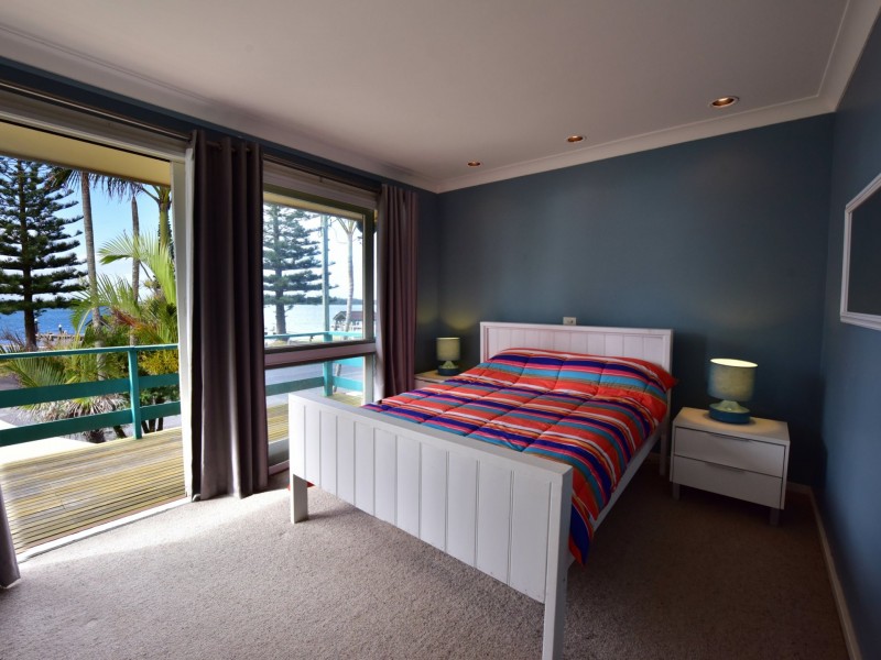 11/89-91 Main Street, Manning Point NSW 2430