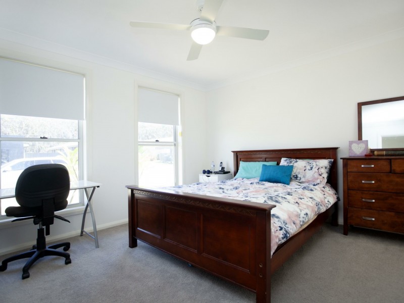 60 Albatross Way, Old Bar NSW 2430