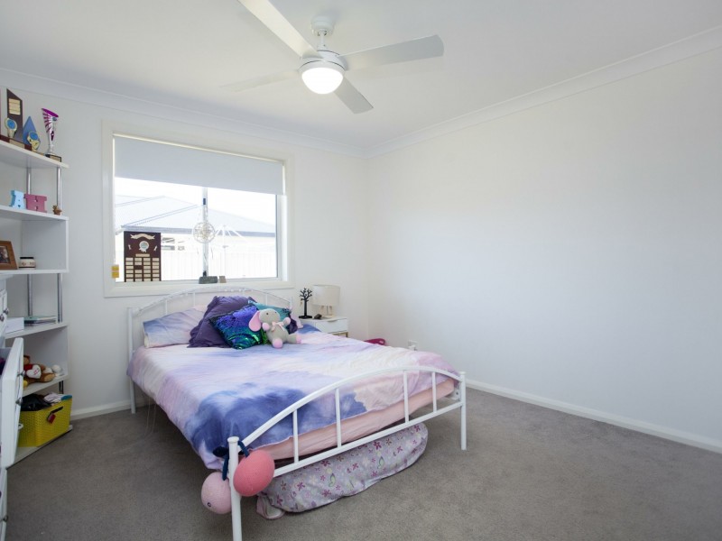 60 Albatross Way, Old Bar NSW 2430