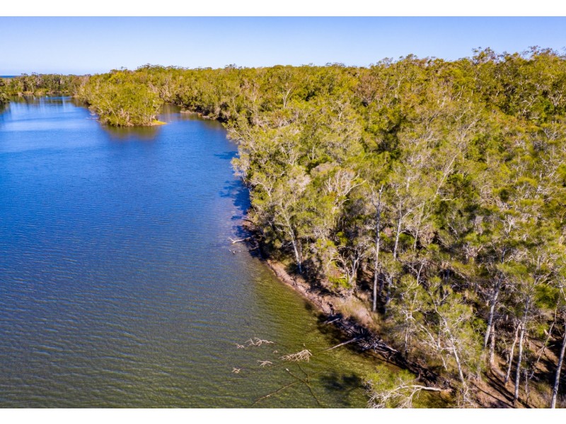 555 Follies Road, Old Bar NSW 2430