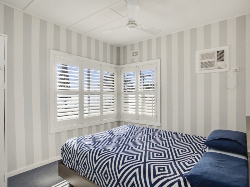93 Main Street, Manning Point NSW 2430