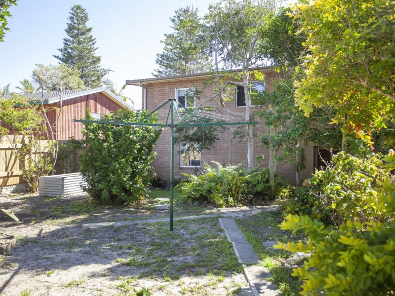 93 Main Street, Manning Point NSW 2430