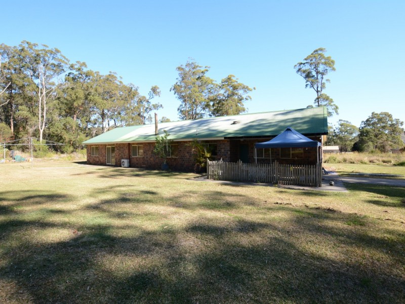 962 Old Bar Road, Old Bar NSW 2430