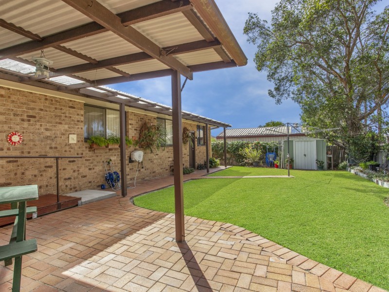 30 Joel Drive, Old Bar NSW 2430
