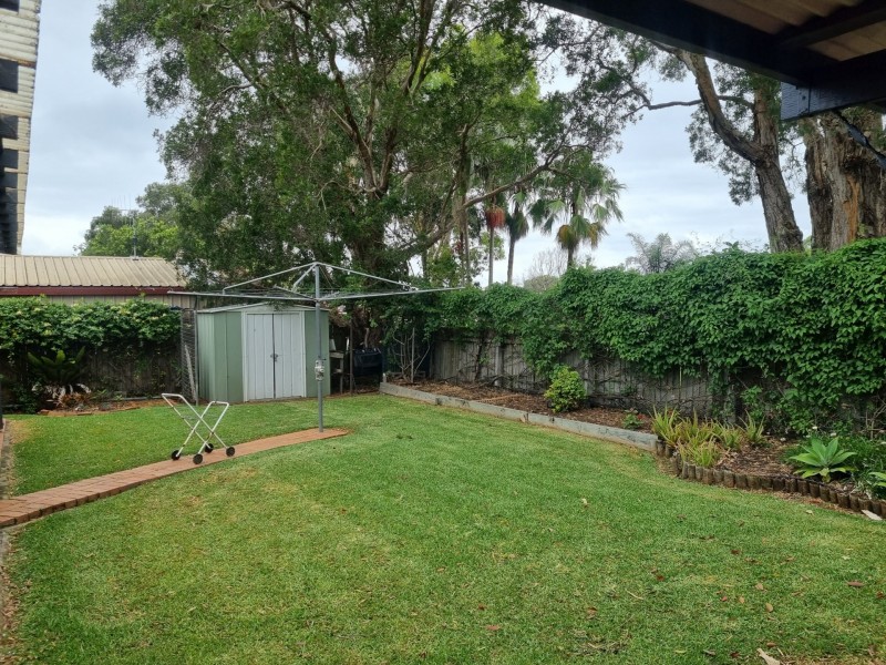 30 Joel Drive, Old Bar NSW 2430