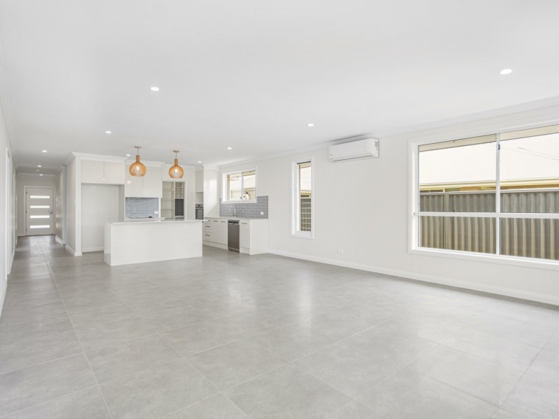 94 Albatross Way, Old Bar NSW 2430