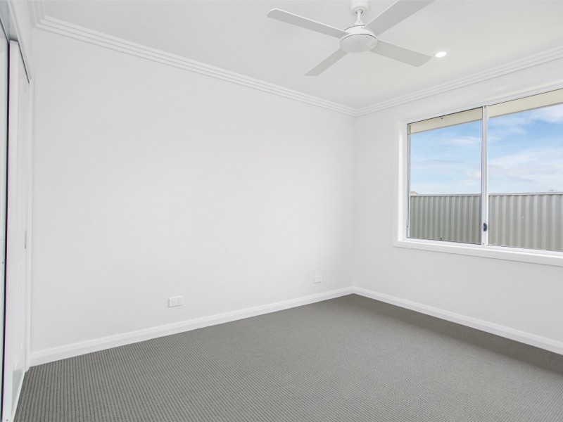 94 Albatross Way, Old Bar NSW 2430