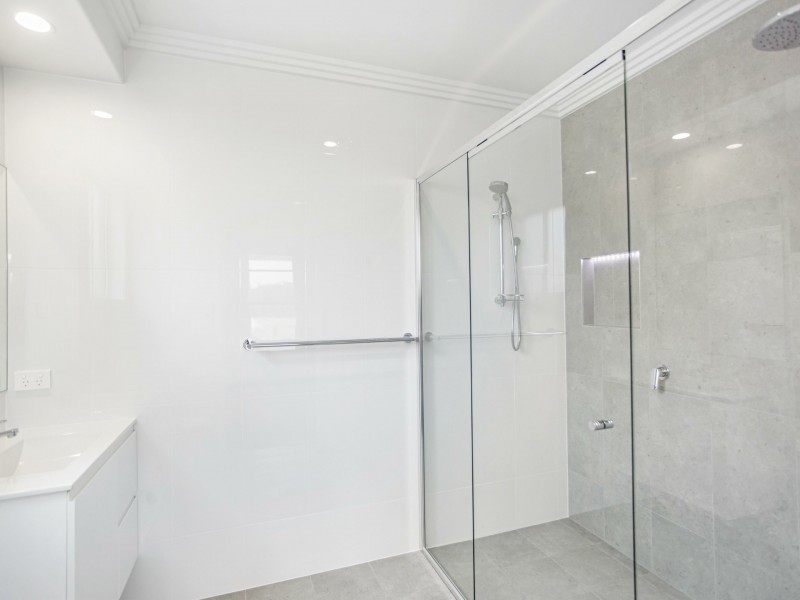 94 Albatross Way, Old Bar NSW 2430