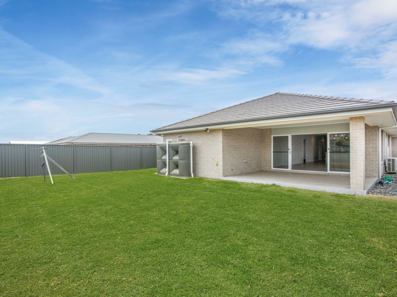 94 Albatross Way, Old Bar NSW 2430