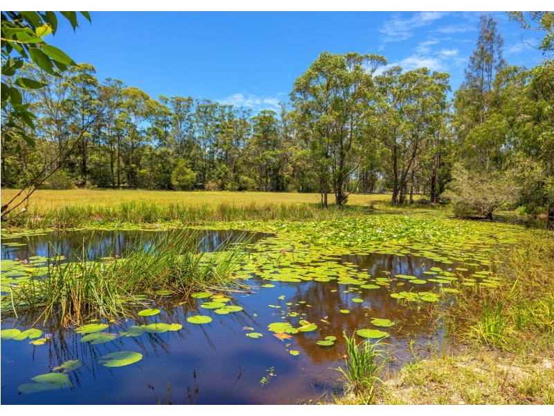 49 Manning Point Road, Old Bar NSW 2430