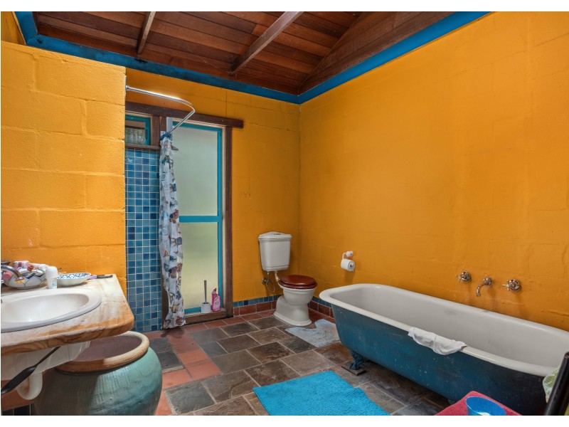 49 Manning Point Road, Old Bar NSW 2430