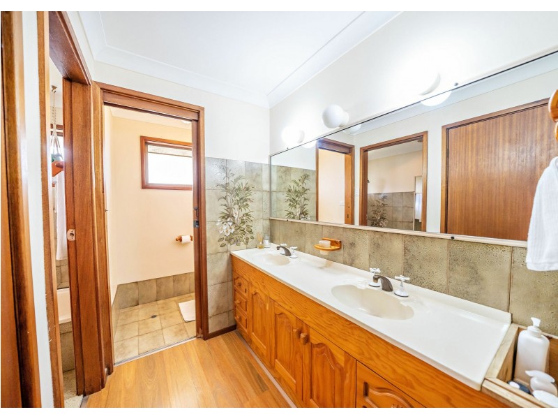 3 Kentia Close, Taree NSW 2430