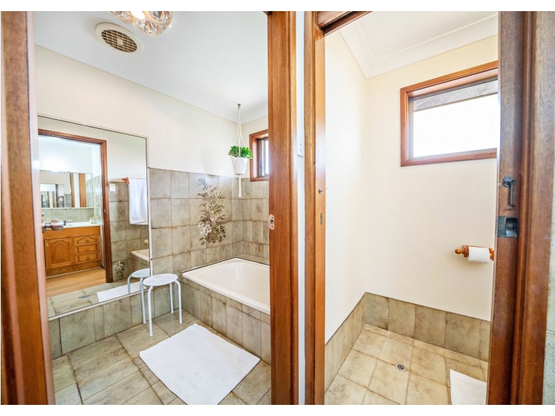 3 Kentia Close, Taree NSW 2430