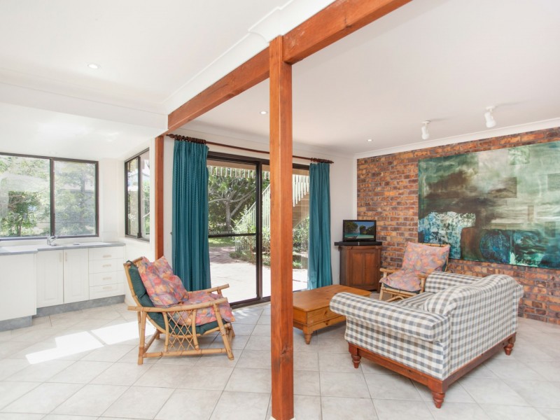 18 Wyden Street, Old Bar NSW 2430