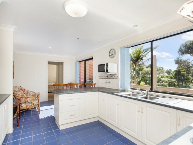 18 Wyden Street, Old Bar NSW 2430