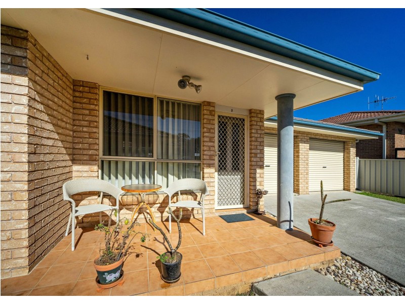 2/70 Old Bar Road, Old Bar NSW 2430