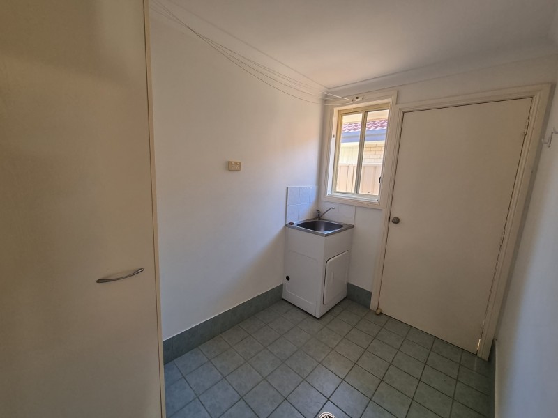 18 Albatross Way, Old Bar NSW 2430