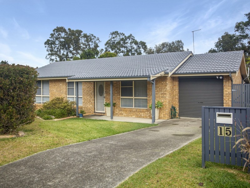 15 Gannet Crescent, Old Bar NSW 2430