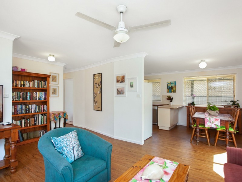Villa 1/59 Old Bar Road, Old Bar NSW 2430