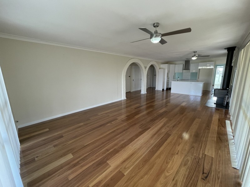 69 Old Bar Road, Old Bar NSW 2430