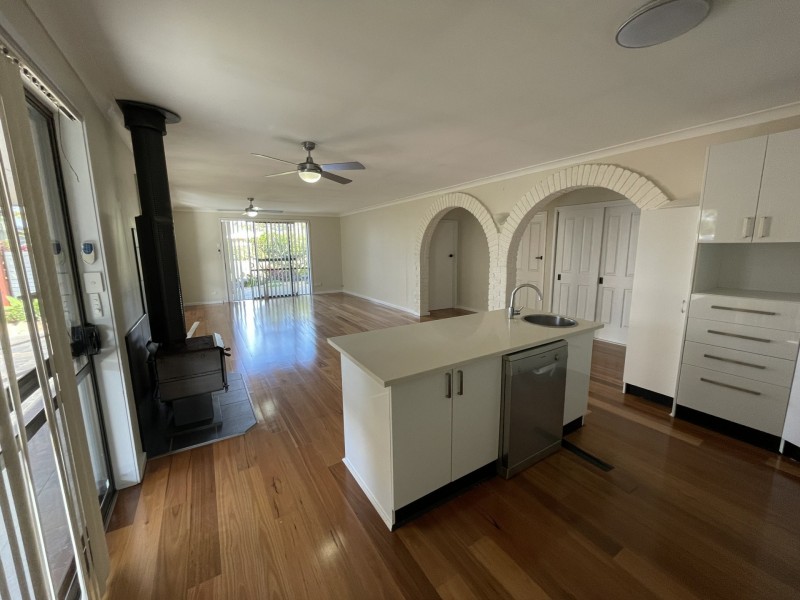 69 Old Bar Road, Old Bar NSW 2430