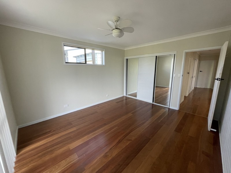 69 Old Bar Road, Old Bar NSW 2430