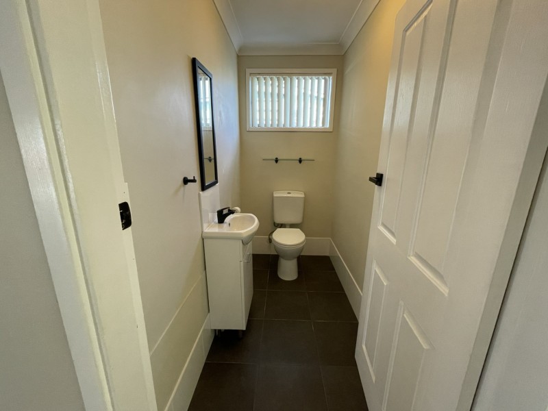 69 Old Bar Road, Old Bar NSW 2430