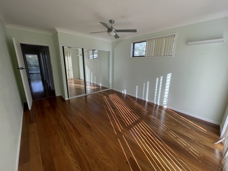 69 Old Bar Road, Old Bar NSW 2430