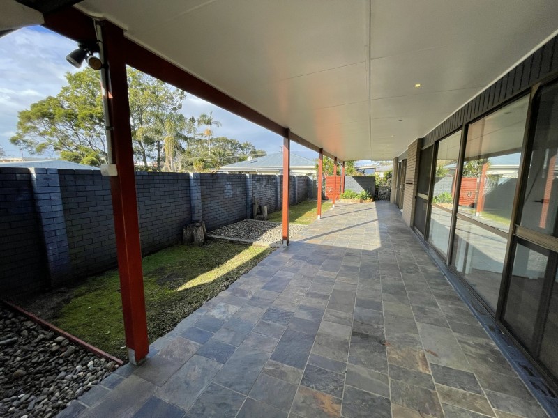 69 Old Bar Road, Old Bar NSW 2430