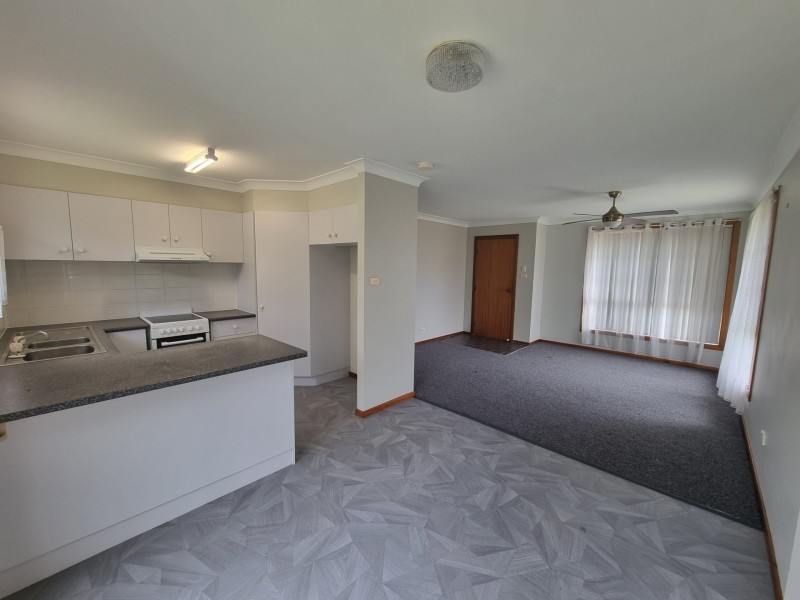 1/4 Sunrise Close, Old Bar NSW 2430
