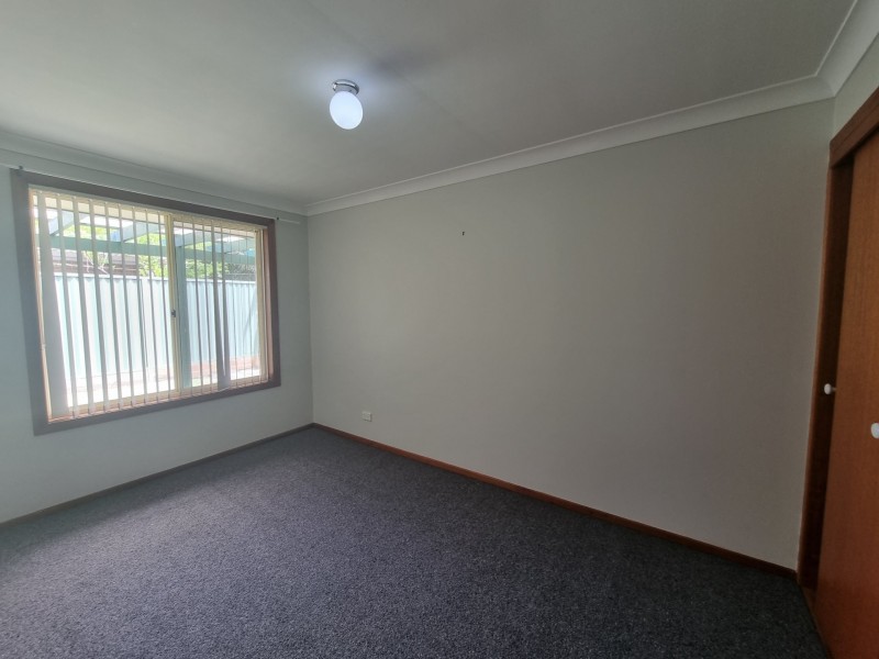 1/4 Sunrise Close, Old Bar NSW 2430