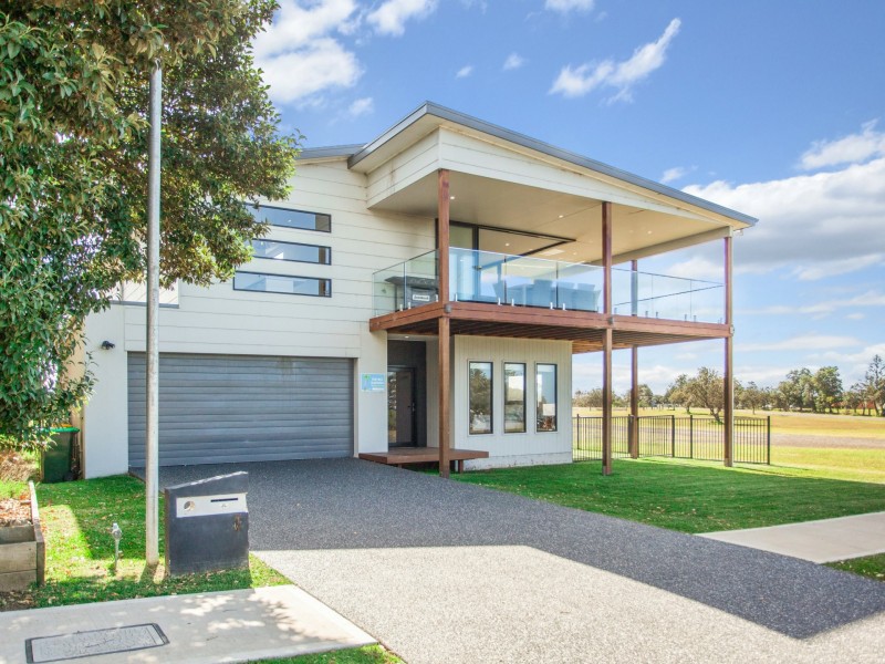 1 Old Bar Road, Old Bar NSW 2430