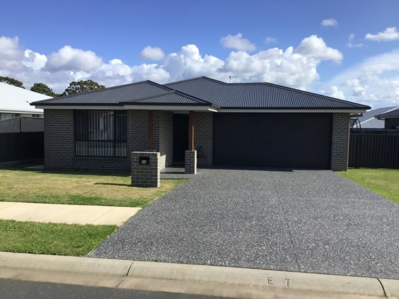 14 Bunyan Ave, Old Bar NSW 2430