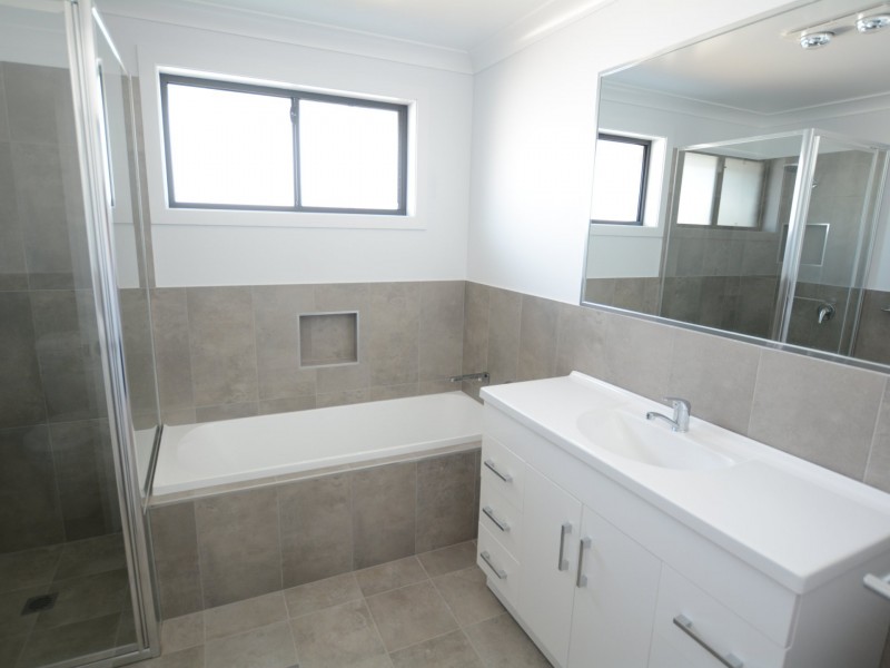 14 Bunyan Ave, Old Bar NSW 2430