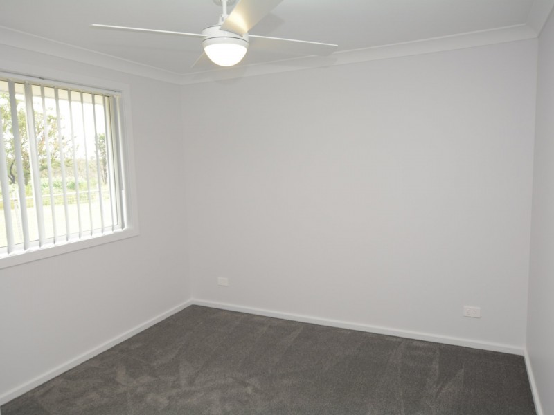 16 Bunyan Ave, Old Bar NSW 2430