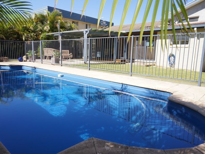 9 Smith Street, Old Bar NSW 2430