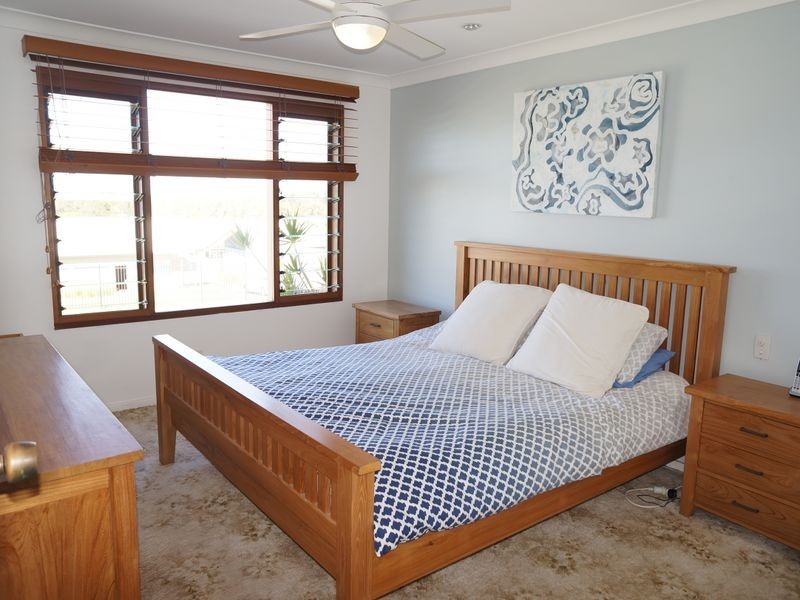 9 Smith Street, Old Bar NSW 2430